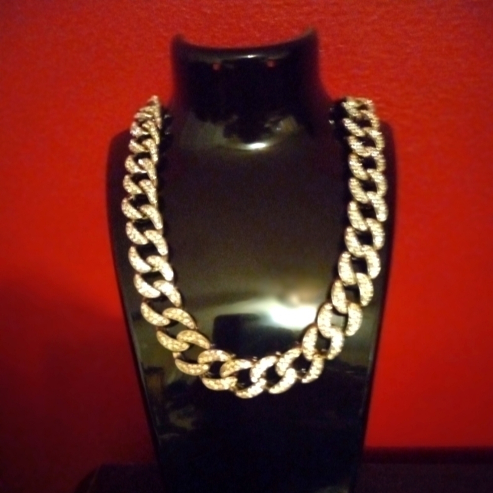 18K White Gold Cuban Link Necklace.